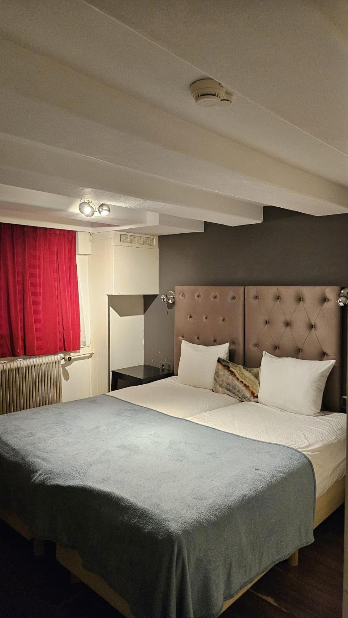 Quentin Golden Bear Hotel Amsterdam Luaran gambar